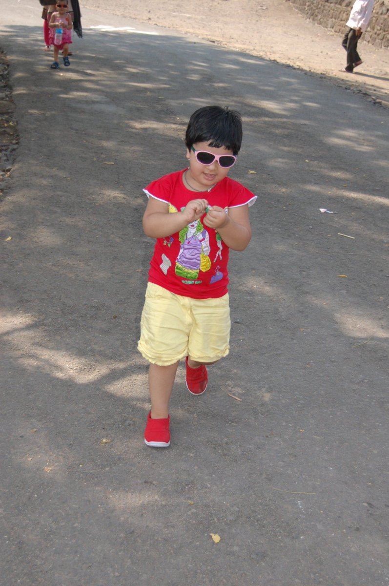 PuneetJanguINC's tweet photo. Isn’t it funny how day by day nothing changes, but when you look back everything is different?
#Throwback2013 #June2013
#Maharashtra #Aurangabad #Ellora
#Memories https://t.co/n9gekFGQK4