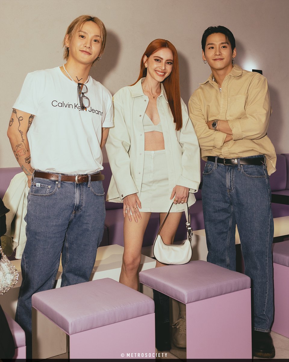 MTSmag's tweet photo. Calvin Klein Pop-Up Store กรุงโซล เกาหลีใต้กับแคปซูลคอลเลคชั่น Jennie for Calvin Klein ใหม่ ดาวิการ่วมอีเว้นท์เปิดตัวครั้งนี้ พร้อมกับ โรอุน พระเอกซีรีย์ดัง, ไอรีน สาวแฟชั่นนิสต้าชาวเกาหลี
#CalvinKleinXDavikah
#CalvinKlein #CalvinKleinTH
#ckpartner #Davikah #ใหม่ดาวิกา https://t.co/uxby2LnFNv