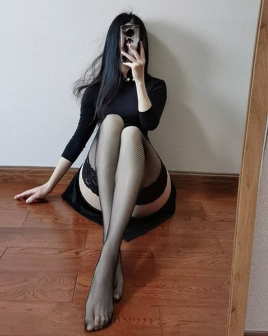 grs138188's tweet photo. 我遇见很多人 却只想和你慢慢周旋💋 https://t.co/nNGCYyKgz9