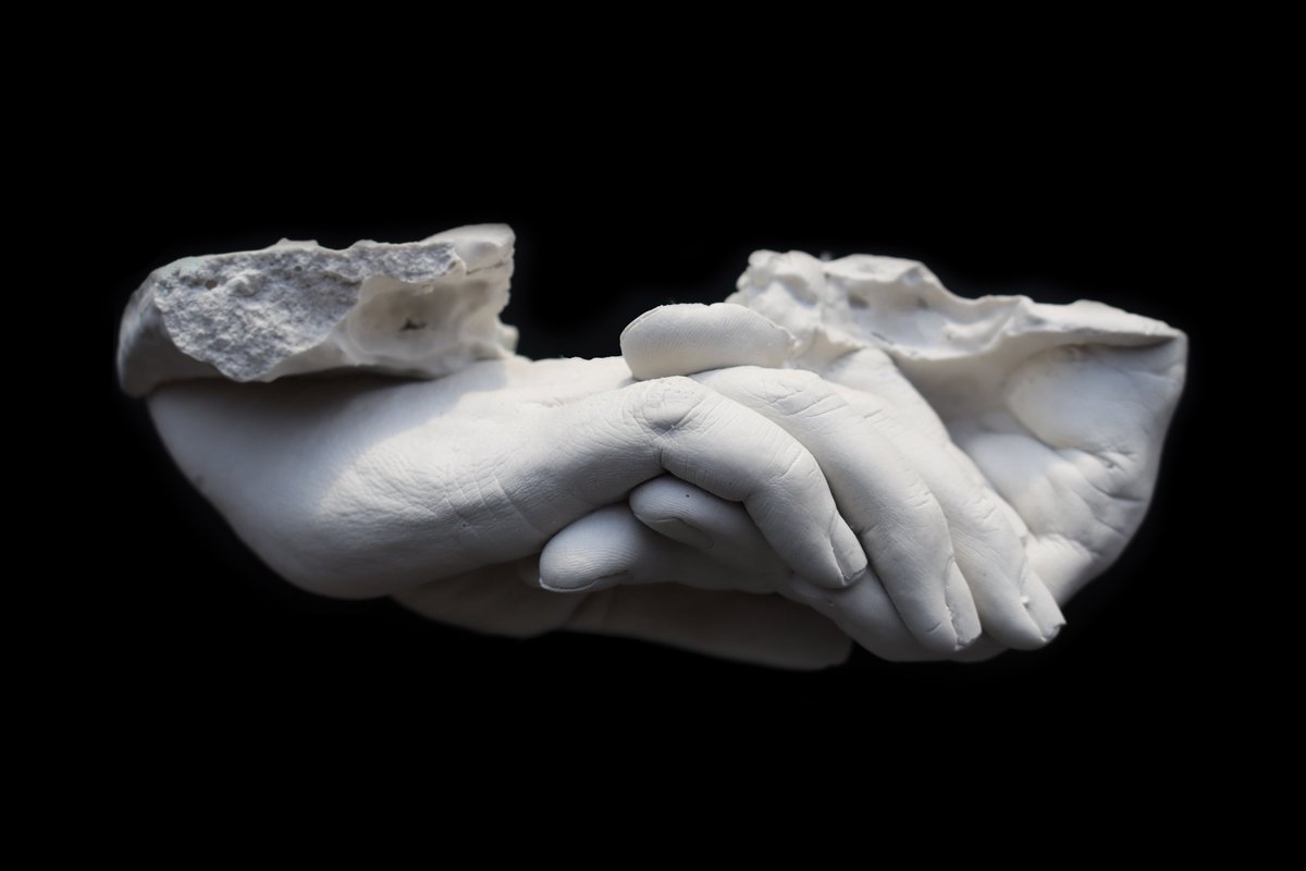 👁️🖤👁️GM art lovers