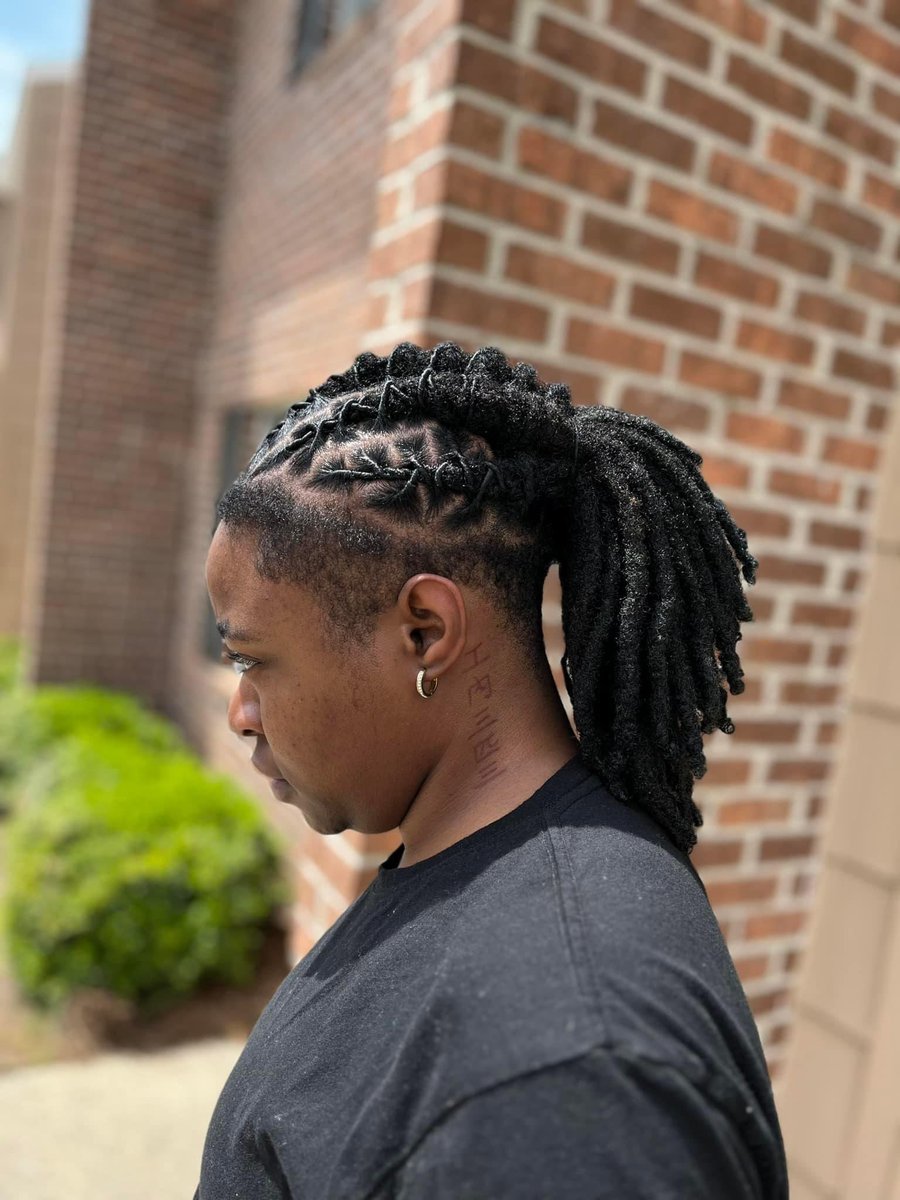 🥶💙

#loclife #kidswithlocs #menwithlocs #womenwithlocs #fyp #retwist #twostrandtwist #locstyles #dallasloctician #dallasstylist #hairstylist #locs #locjourney #locstylesforwomen #locmaintenance #microlocs #locrepair #instantlocs #locextensions #starterlocs