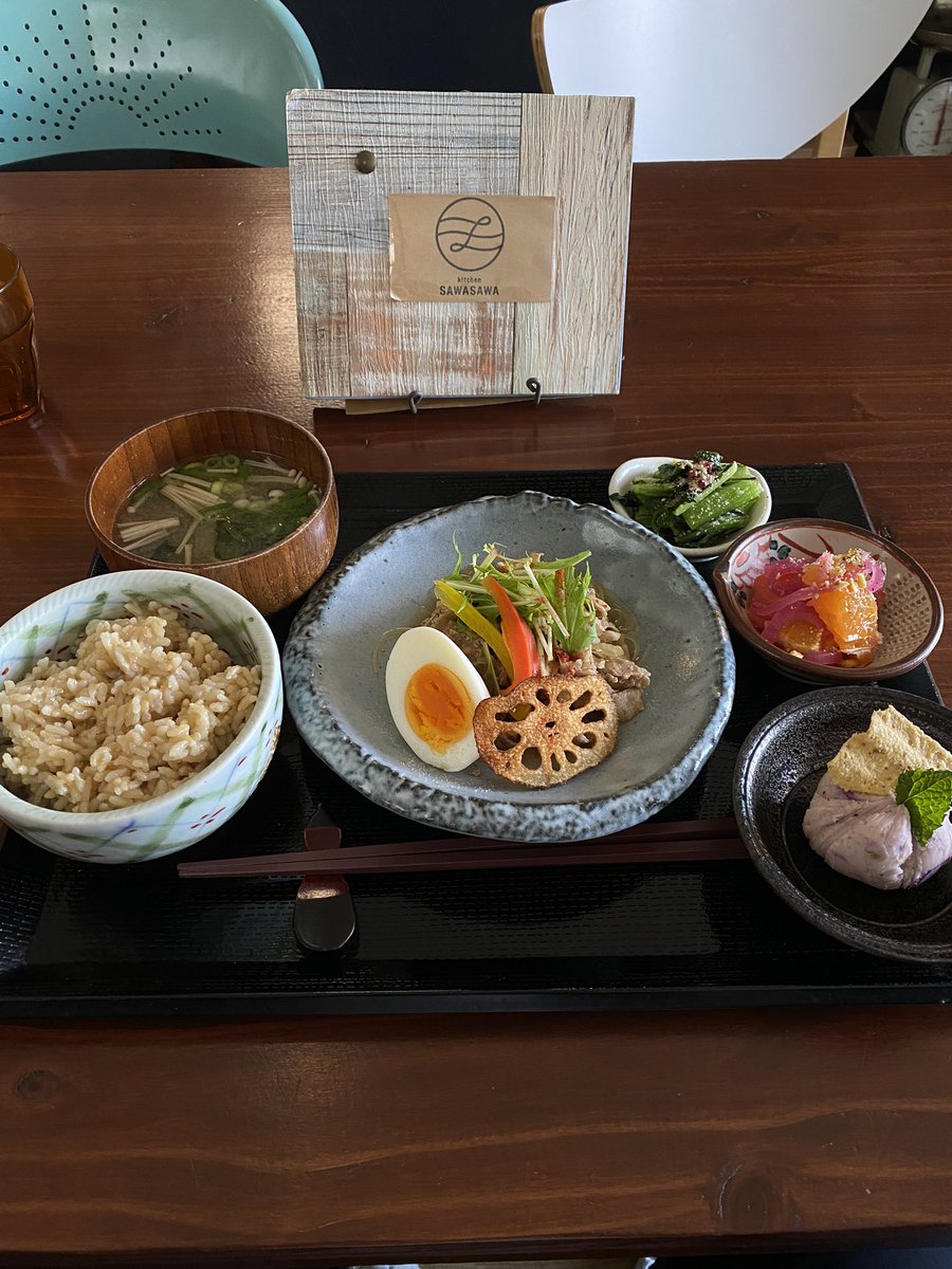 yoshiaki_aono's tweet photo. #青野が行く #J2への道
近鉄花園駅前
kitchen SAWASAWA
https://t.co/WblY52R0q3
11:00-14:00 限定ランチ。
身体に優しいランチとカフェ。
静かな空間でゆったり過ごせますよ。
FC大阪コラボランチ企画、アフリカパワーが集うパワフルなカフェでもある。
#FC大阪 #fcosaka #kitchenSAWASAWA https://t.co/SpoROGDiZ1