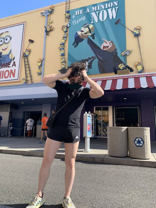 I never took candid swimsuit pics in FL but I got this instead https://t.co/3VC9VjeHoz