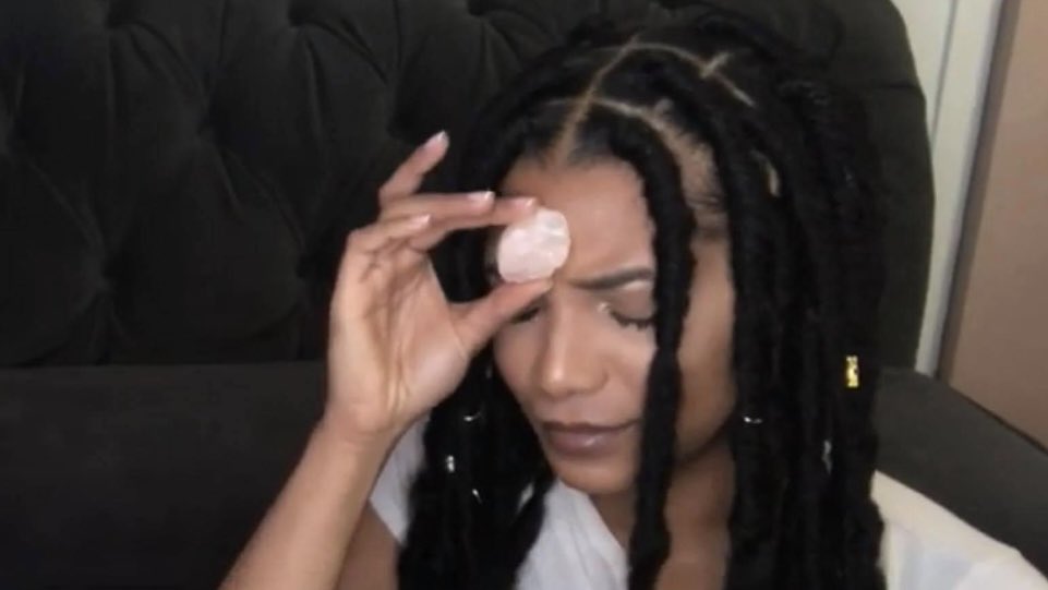 StormEllimac's tweet image. i think it’s time i get reiki certified 👀