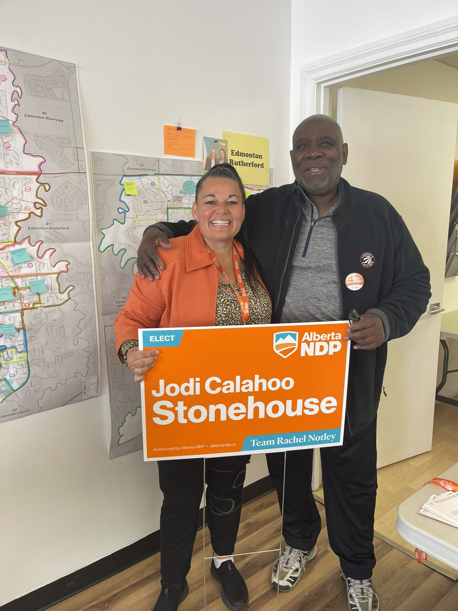 jodi_stonehouse's tweet photo. We are halfway to our campaign fundraising goal thanks to the generous support and contributions of all of you.
If you’d like to donate you can do so here: https://t.co/vd1EgqCrbC
hiyhiy
#Imwithrachel https://t.co/lUaJPXng5D