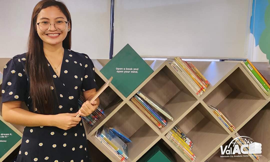 valcitylibrary's tweet photo. We just had a meeting with our incoming ACE CLASS Guest for June - Teacher Ed from  Brgy. Gen. T. De Leon! Excited to learn more about effective storytelling with her!

She is currently teaching kids at Mind at Work Progressive School.

#ACECLASS #ValACE #AklatanNatinIto https://t.co/ITgOjfFf4o