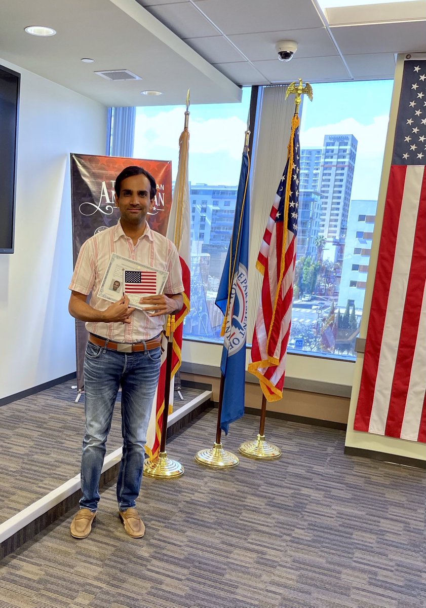 1/5: After almost 14 years since I came to the USA to pursue higher studies, today I became a naturalized US citizen. 🥳 #NewUSCitizens 

This 'land of the free' has given me so much, both tangibles and intangibles. I look forward to continuing to give back to my adopted home. 🇺🇸