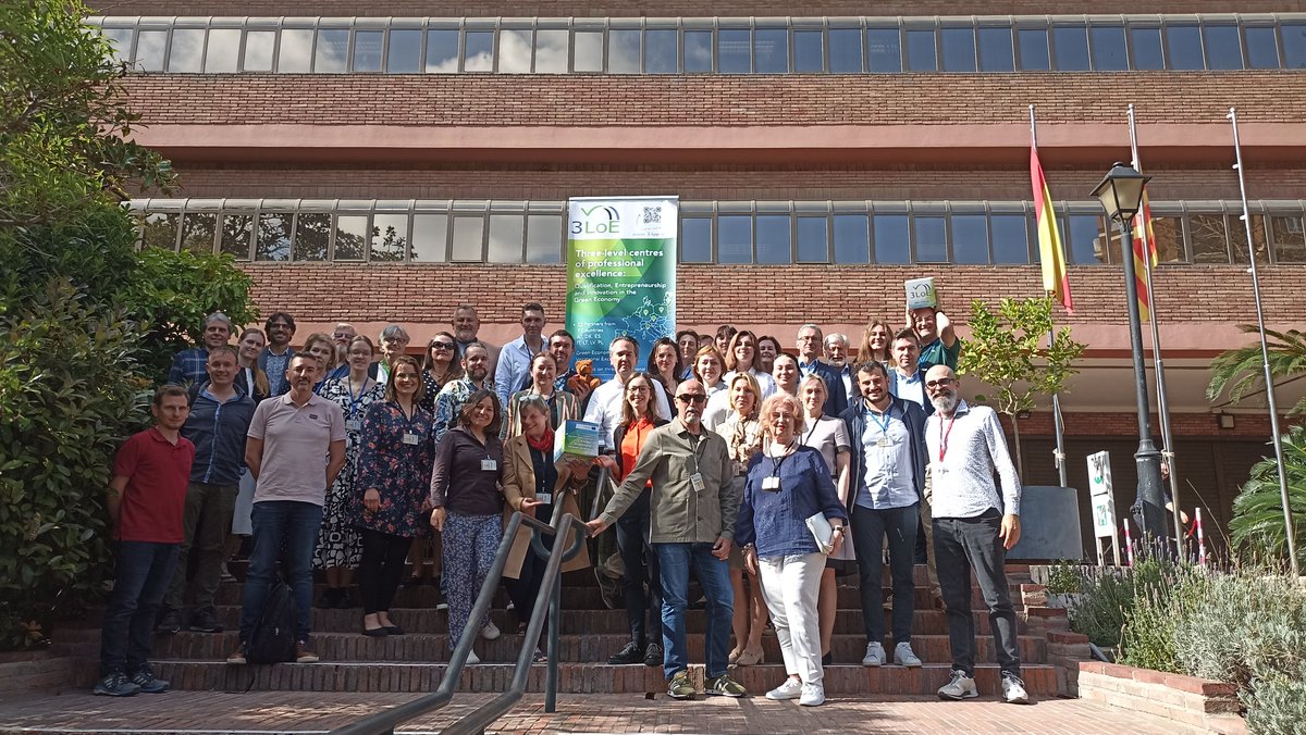 FpMobilitat's tweet image. Aquesta setmana té lloc al Departament d'@educaciocat @catFPx una nova reunió del Projecte #3LOEeu. Durant la trobada, els socis dels 7 països participants posaran en comú l'estat actual de les seves activitats i rebran formació sobre diversos temes relacionats amb els #CoVEs.