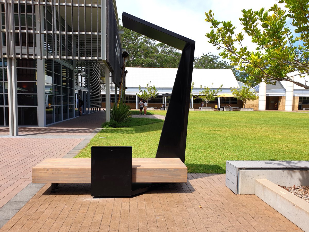 EmpireSarmad1's tweet image. Enjoy greater comfort and convenience with smart features like USB charging ports and adjustable LED lighting.

#smart #smartbench #outdoorbench #strawberry #dubai #bench #outdoorlife #dubai #empiresarmad