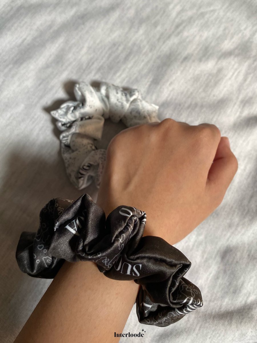 interloode_id's tweet photo. SUGA AgustD D-Day Scrunchie details https://t.co/D1n3ZAJYym