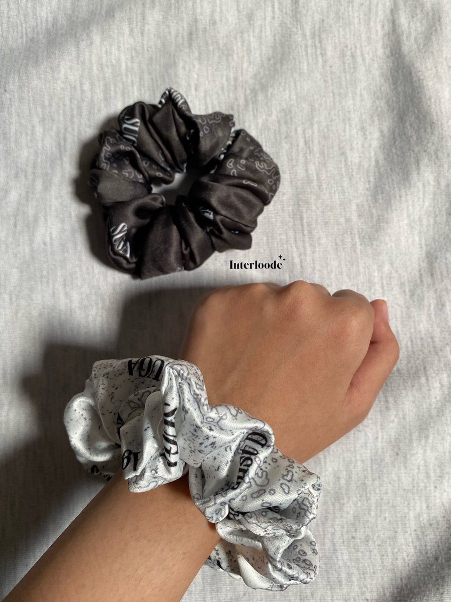 interloode_id's tweet photo. SUGA AgustD D-Day Scrunchie details https://t.co/D1n3ZAJYym