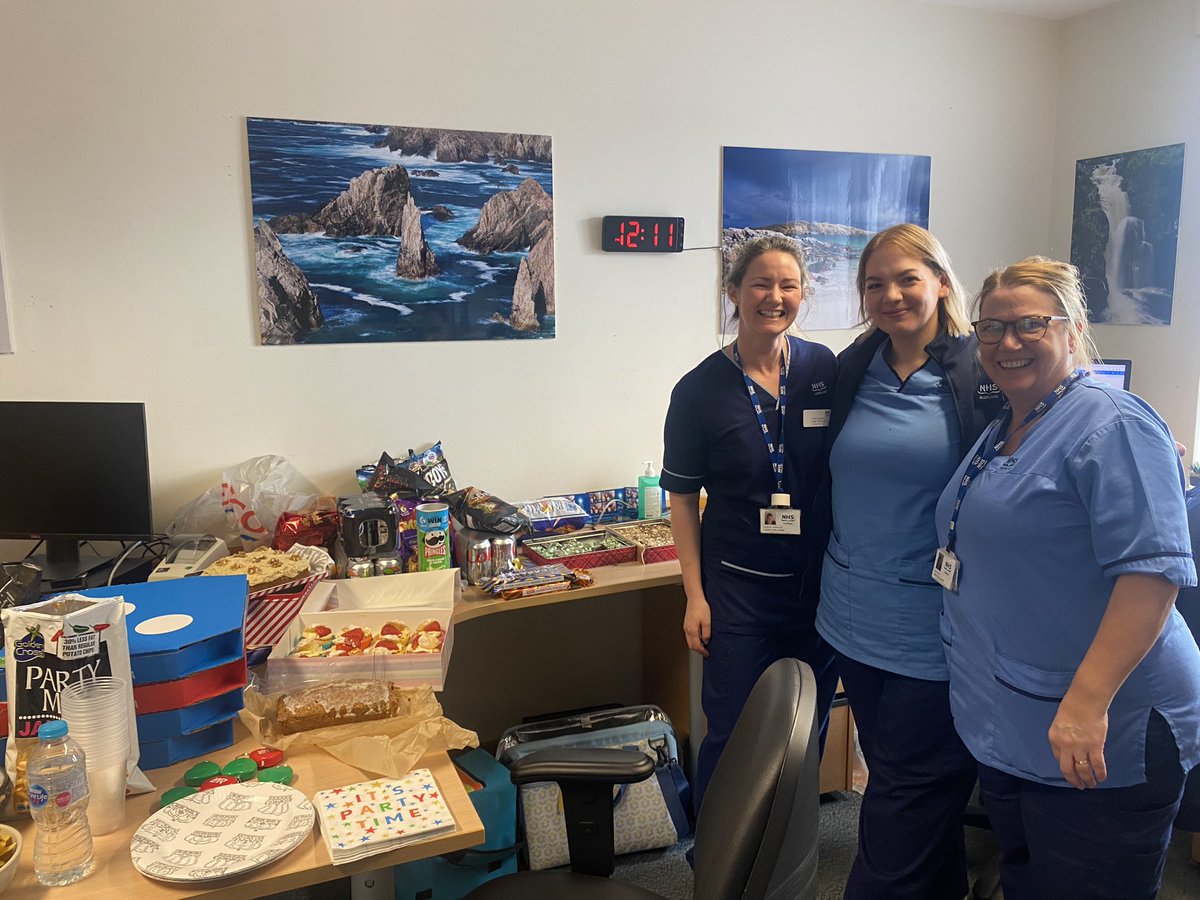JoSSPDN's tweet photo. Happy International Nurses Week!! 🩺💊. Celebrating a day early with a big team lunch including our lovely bladder and bowel nurses. Well deserved for everyones hard work, efforts and constantly evolving through challenging times. @LeanneJGrant @WestLothianHSCP https://t.co/REHNl10i3R