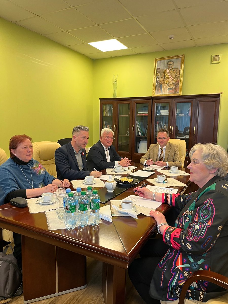 Together-Razem tweet media