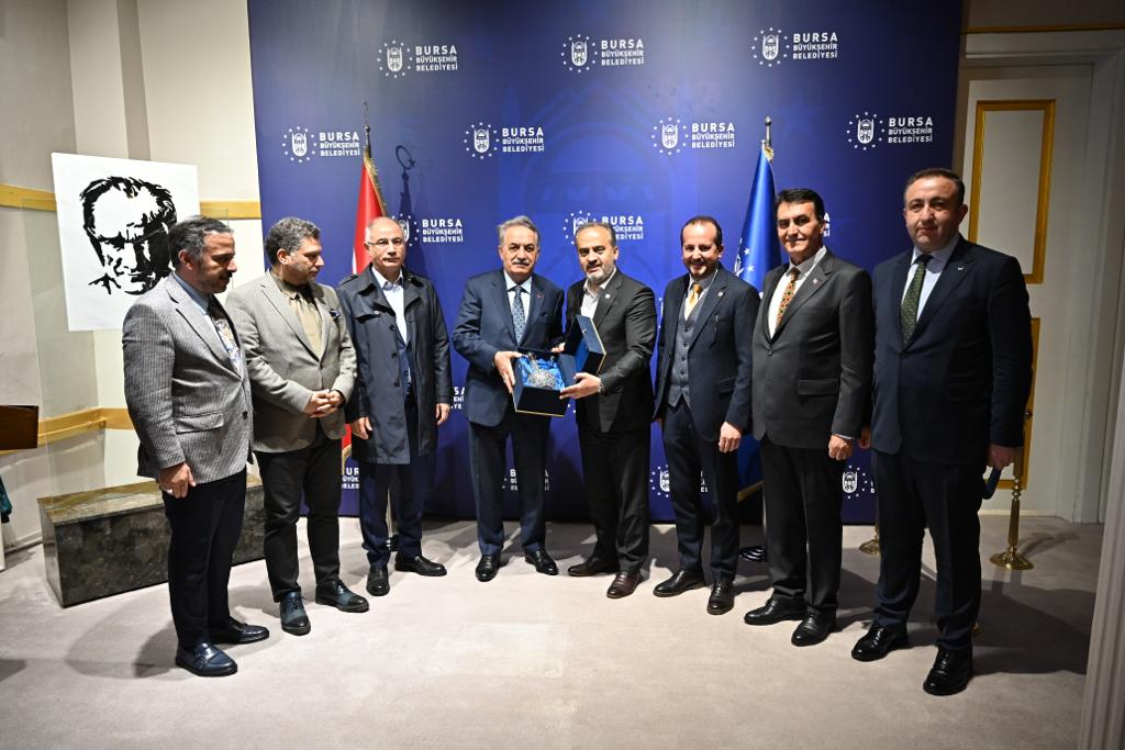 Alinur Aktaş