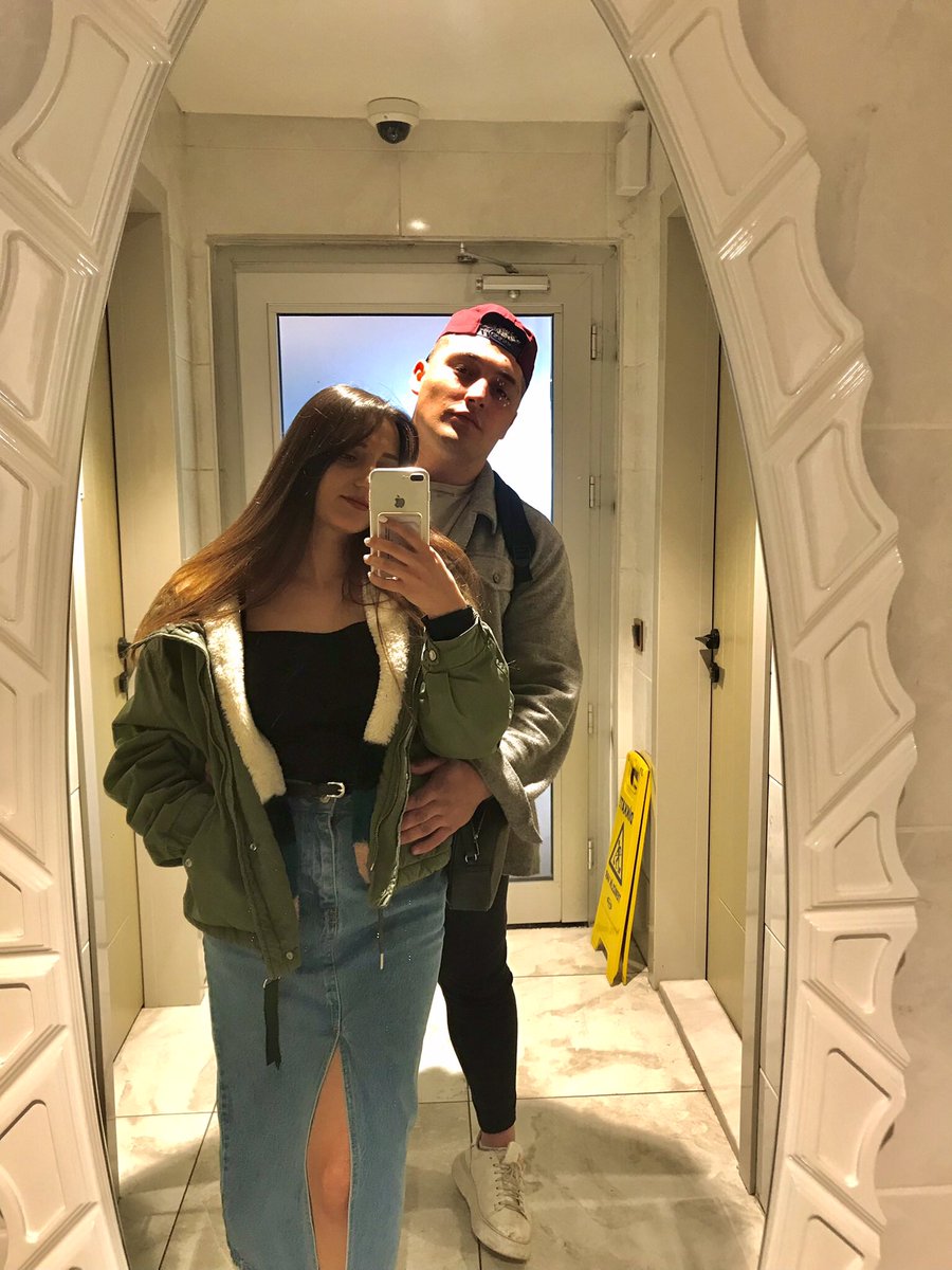 rmysstrzi's tweet photo. 418 day 💕 https://t.co/rT4bPCWxyv