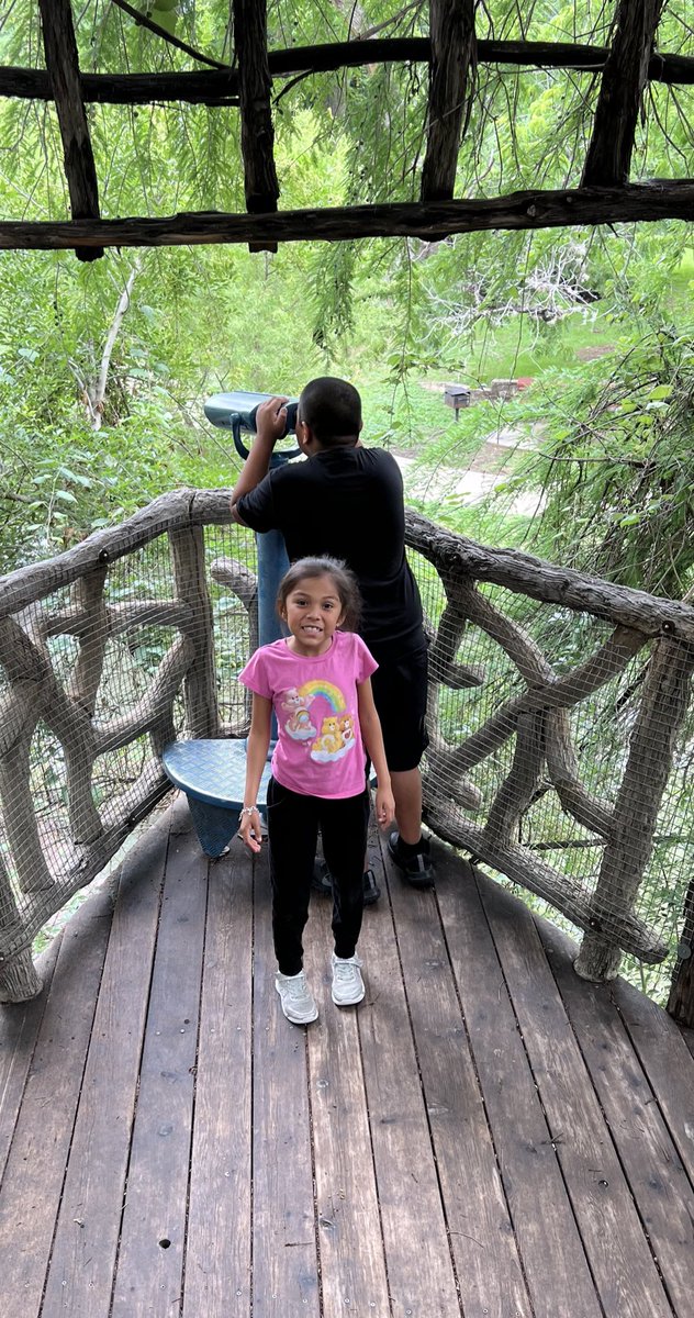 DZLZuniga's tweet photo. 3rd grade Diamonds enjoyed the @WitteMuseum in San Antonio. This is one field trip they will never forget! 💎 https://t.co/4U7Xltj44G