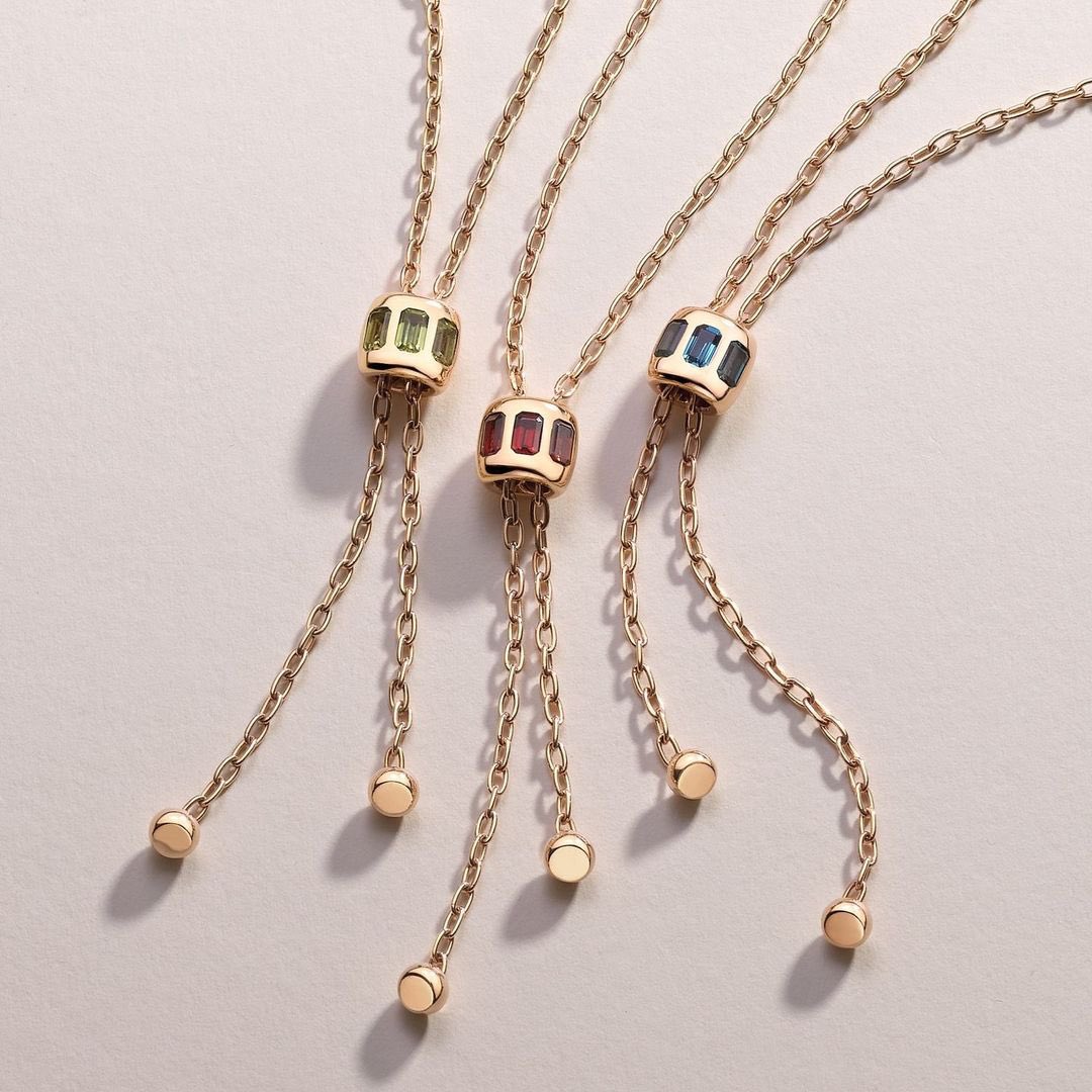 A new modern interpretation of a classic jewel design crafts Iconica’s multi-way lariat necklaces, opening up a precious world of stylish possibilities.
#IconicaCollection #Pomellato