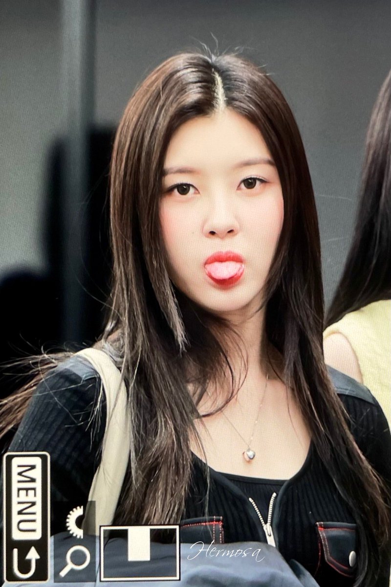 Hermosa_0302's tweet photo. 230511 NRT 입국 pre

#케플러 #Kep1er #김다연 #다연
#KIMDAYEON #Dayeon #キムダヨン https://t.co/xrJVR5SGRR