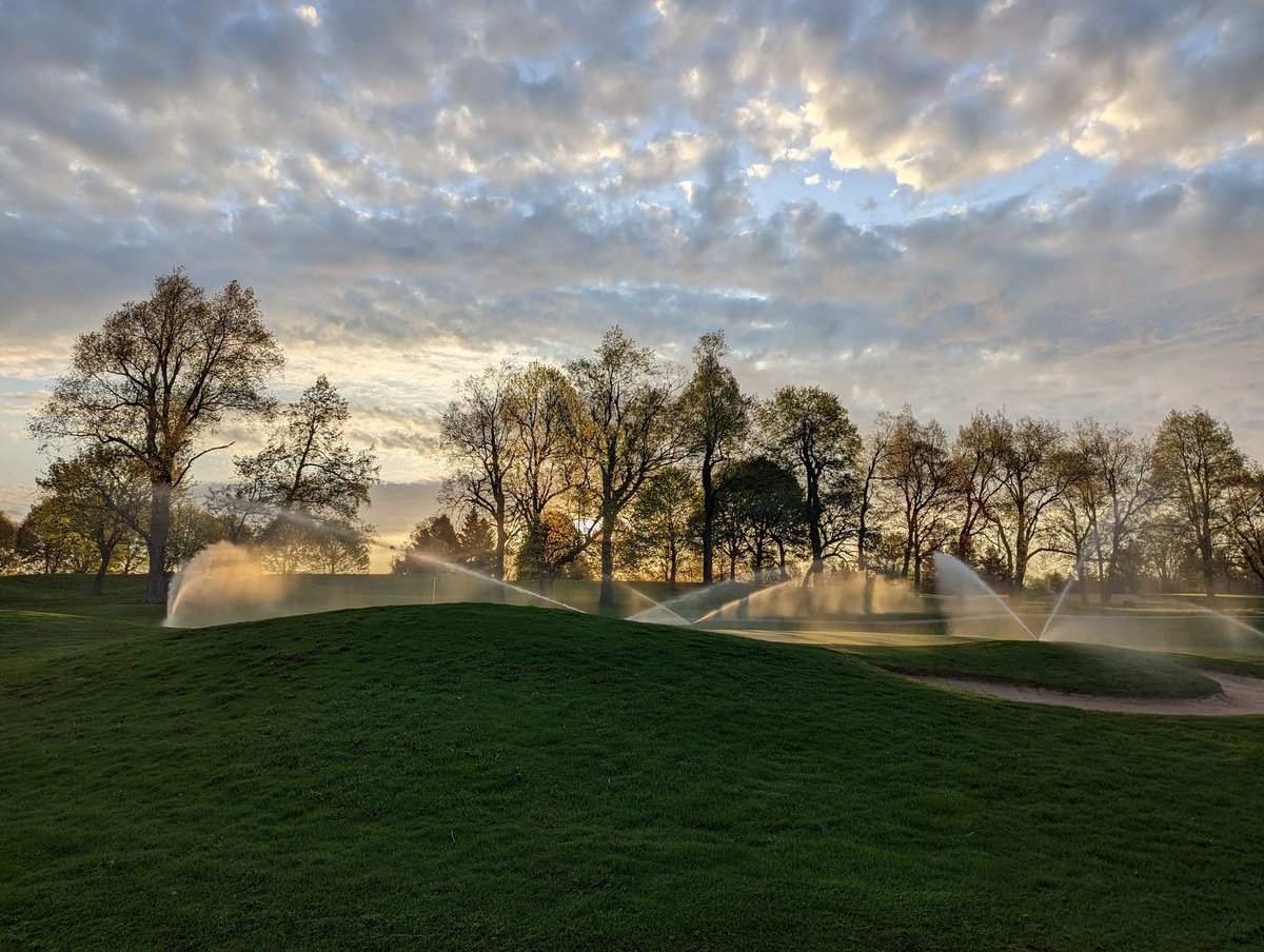 HiddenLakeTurf tweet picture