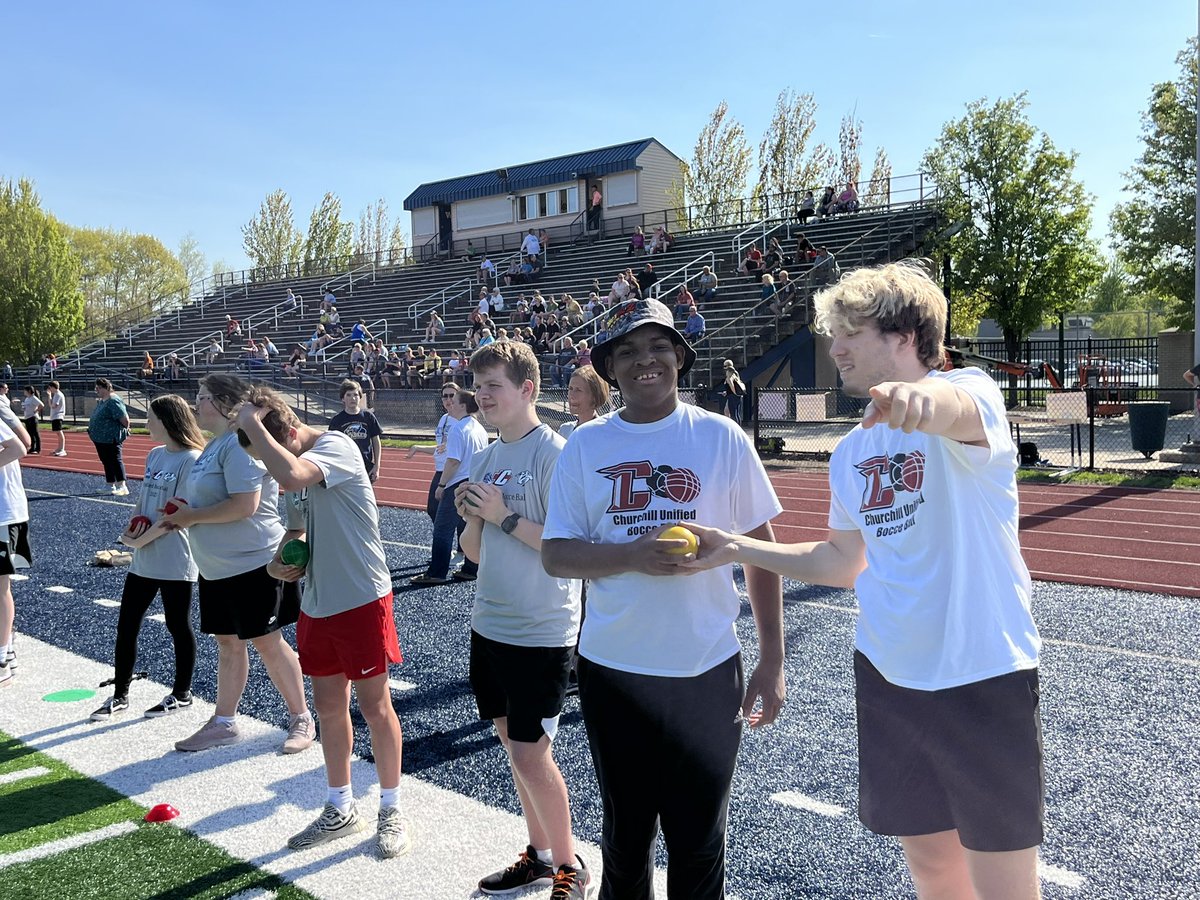 ChurchillUnify's tweet photo. Great day for Unified Bocce! Thanks to @athletics_wayne for hosting! #livoniapride #CarryTheShield @LivoniaDistrict @CHS_Chargers @Churchillgames https://t.co/tH8Y7WClWA