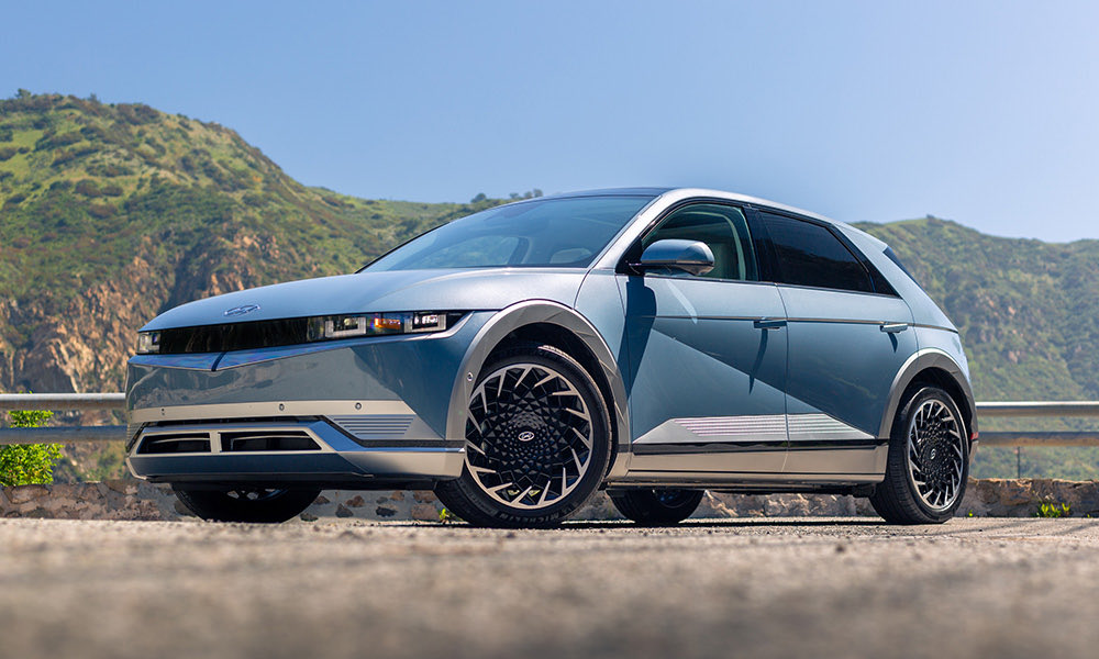 Akeem 'Leonardo' B on Twitter: "RT @sportscar365: ⚡️ EV TEST DRIVE ...