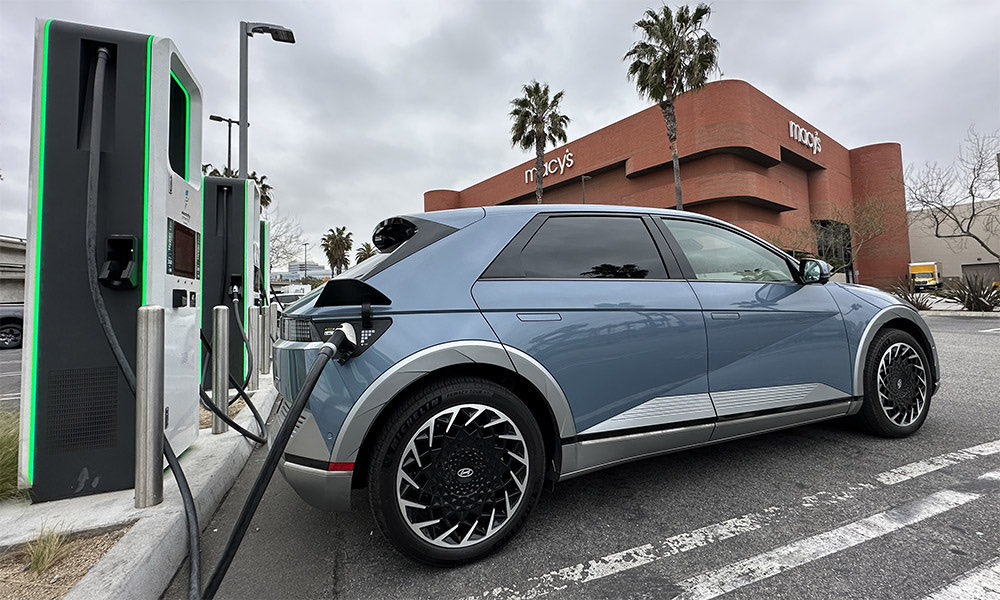 Akeem 'Leonardo' B on Twitter: "RT @sportscar365: ⚡️ EV TEST DRIVE ...