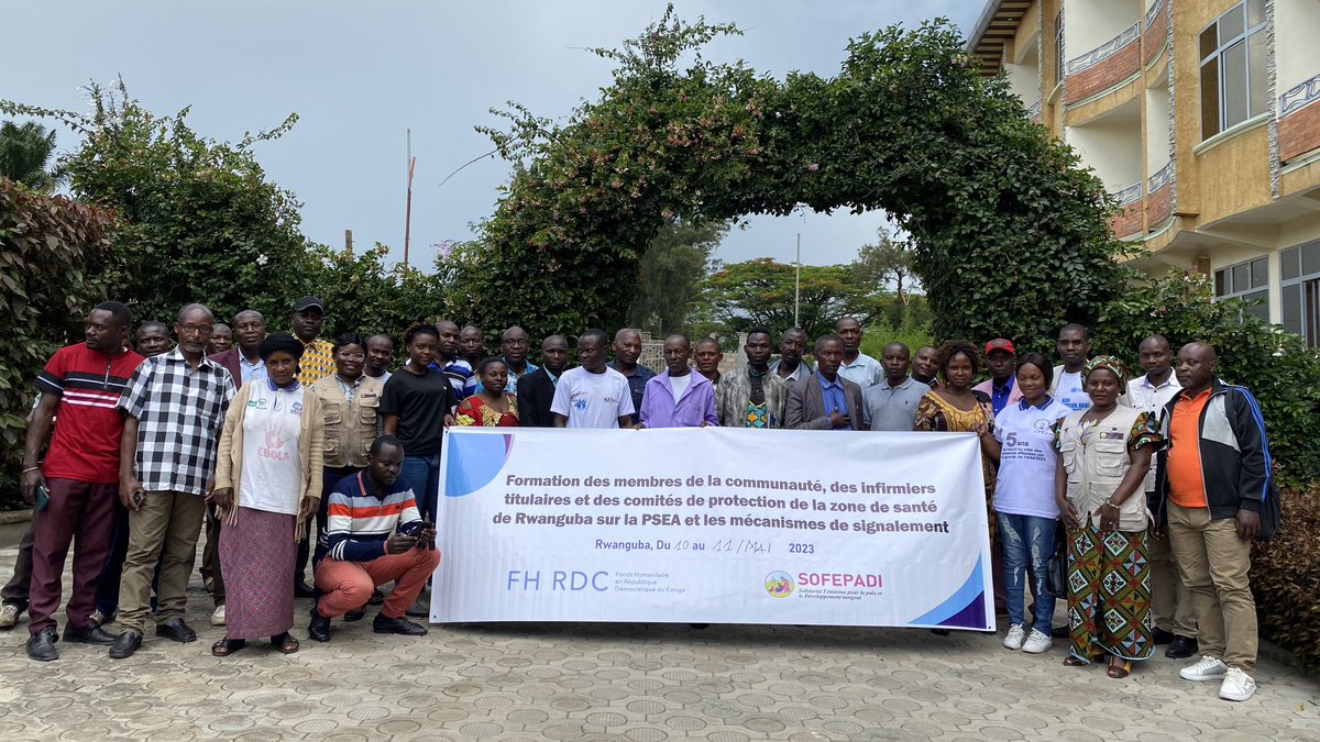 sofepadi's tweet photo. #InvestHumanity #Rutshuru🇨🇩
L'attention de la communauté, des infirmiers titulaires et du comité de protection de la zone de santé de #Rwanguba a été attirée sur les questions relatives à l’exploitation et aux abus sexuels à #Rutshuru.
❄️Appui financier FHRDC ( @CBPFs ) https://t.co/sObKf6bbV5