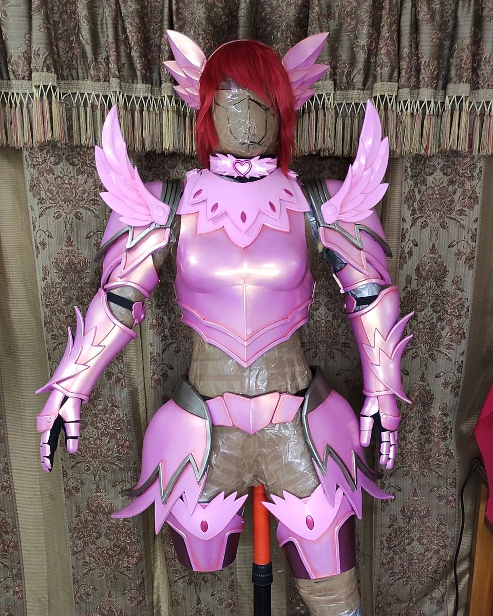 KaiserProps's tweet photo. Erza Scarlet Fairy Armor ✨
#FairyTail #Cosplay #Props #Armor https://t.co/IgYeqvdT2y