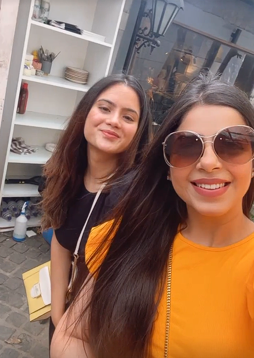 Lina (💙,🧡) tweet media