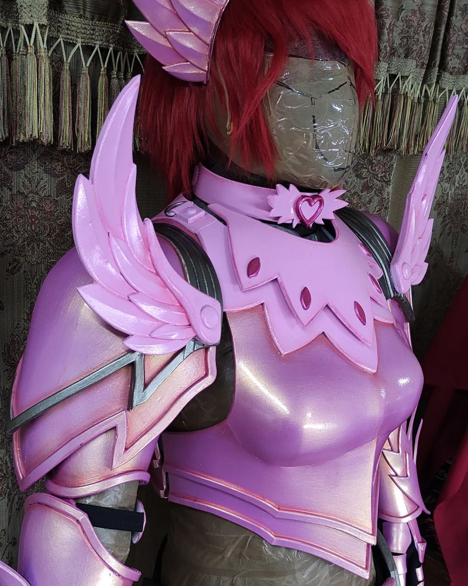 KaiserProps's tweet photo. Erza Scarlet Fairy Armor ✨
#FairyTail #Cosplay #Props #Armor https://t.co/IgYeqvdT2y