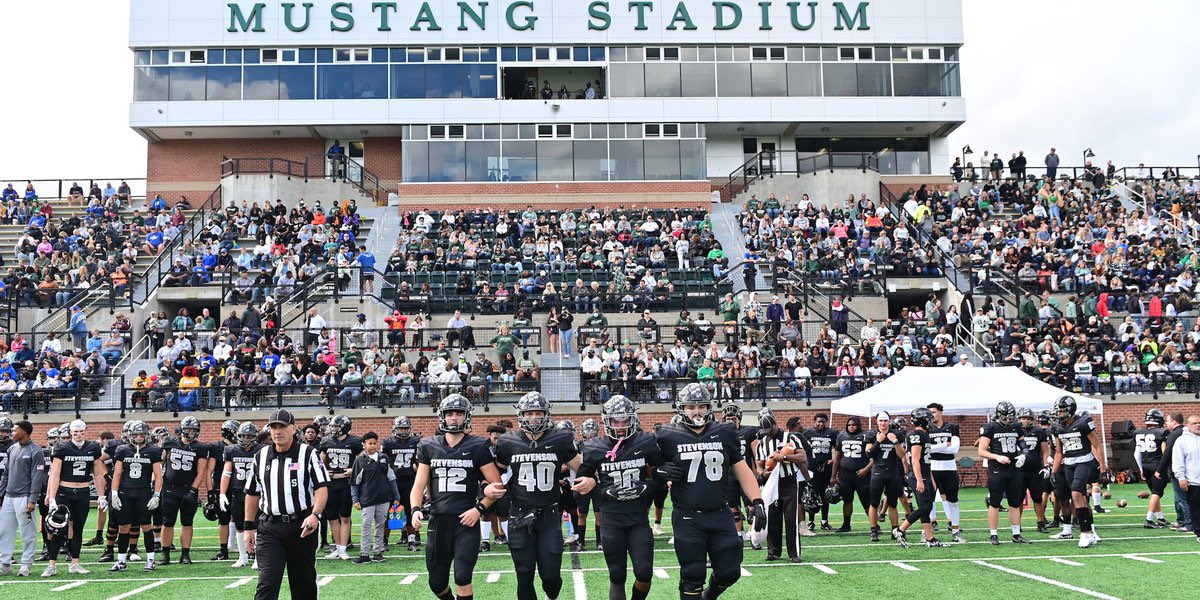 thethayes_06's tweet photo. After a great conversation with @CoachMontanez I’m blessed to receive my first offer to play at @SUMustangFB ! @Painter3dHayes @coach_white @traviswstanley @24CoachJackson @bdtigerfootball https://t.co/Uvb37dzRJo
