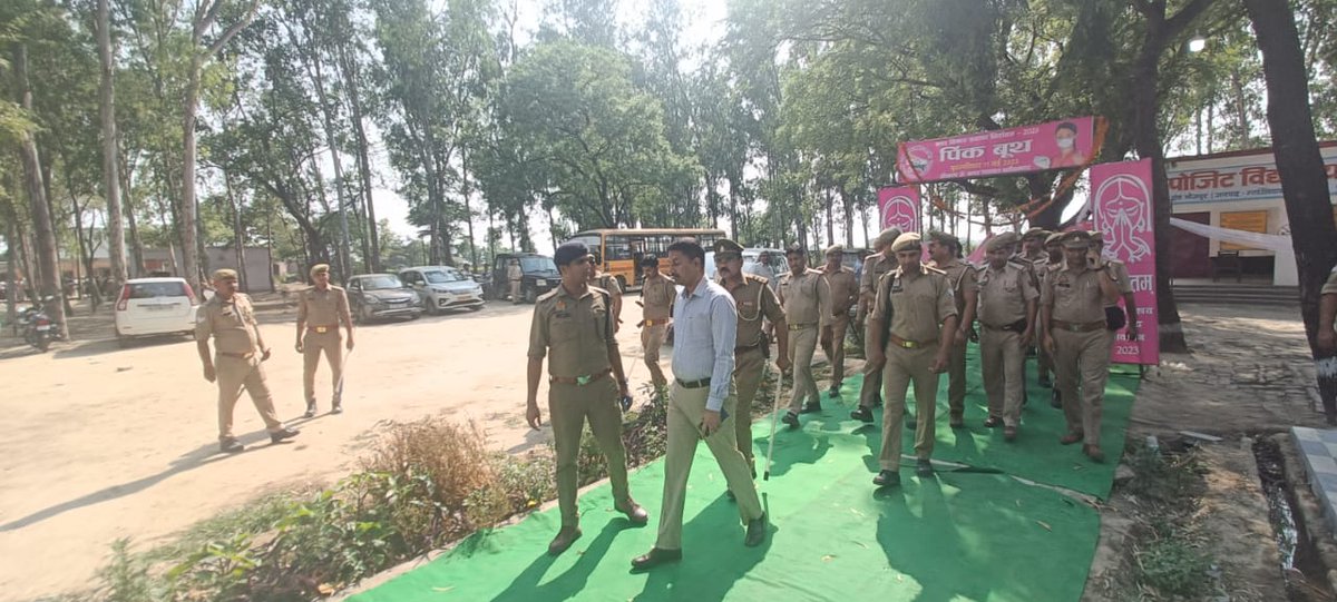 DM Ghaziabad tweet media