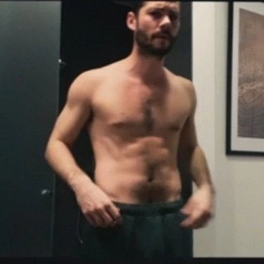 dylanrhodesob's tweet photo. HOW TF AM I SUPPOSED TO WORK NOW ?? https://t.co/OD871J5bHQ