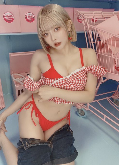 コスプレイヤーりなしぃのTwitter画像16