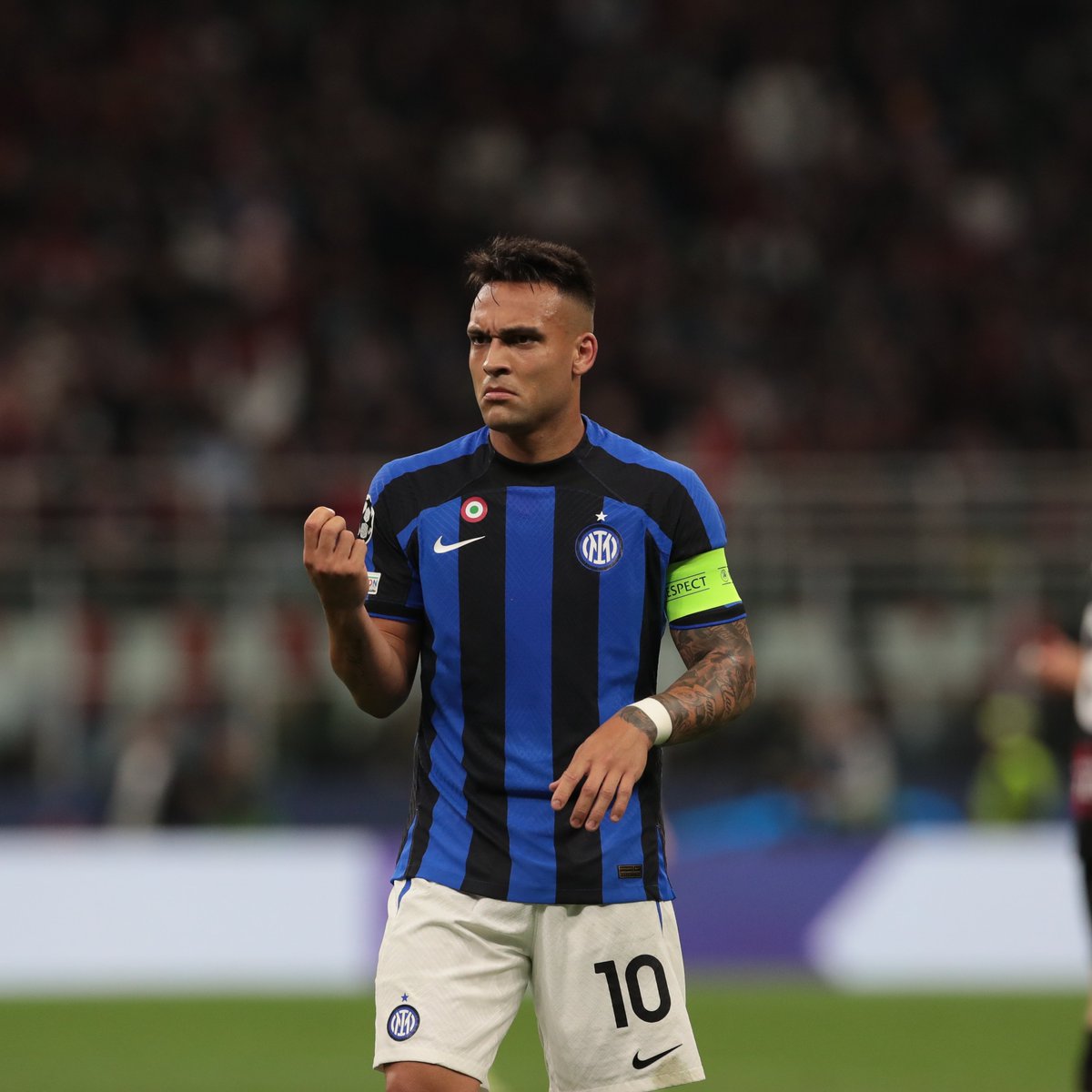 inter-on-twitter-da-quanto-tempo-sei-in-italia-lauti-forzainter