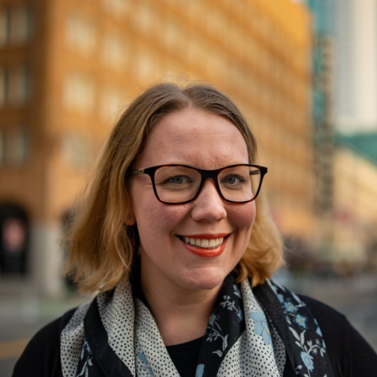 This week we have wonderful conversation with Liv Erickson. Liv leads the team building Mozilla Hubs, an open source immersive virtual world platform that provides decentralized technology for creating online 3D social VR worlds. <a href="/tylerhgates/">Tyler Gates</a> @sophiamosh thevrara.com/podcast-posts/…