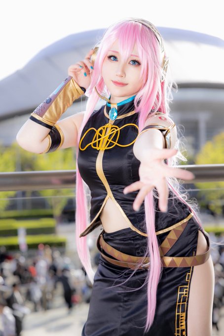 Twitterのコスプレ画像16