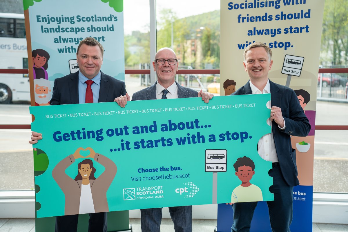 Transport Minister @KevinStewartSNP, @scotgov and @CPT_Scot are supporting a campaign to encourage more people to travel by bus.

#ChooseBus for a mode that's:

🔹 Cheaper
🔹 Greener
🔹 More convenient

Start your journey with a stop ➡️ choosethebus.scot