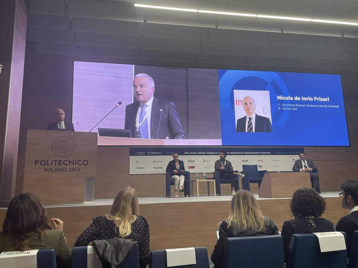 ‘I dati sono dati parlanti, specialmente quando si parla di persone’. Il progetto @AGSM_AIM vince l’Award per la #Digitalizzazione dei processi #HR di #OHR23 di <a href="/Osserv_Digital/">Osservatori Digital</a> !