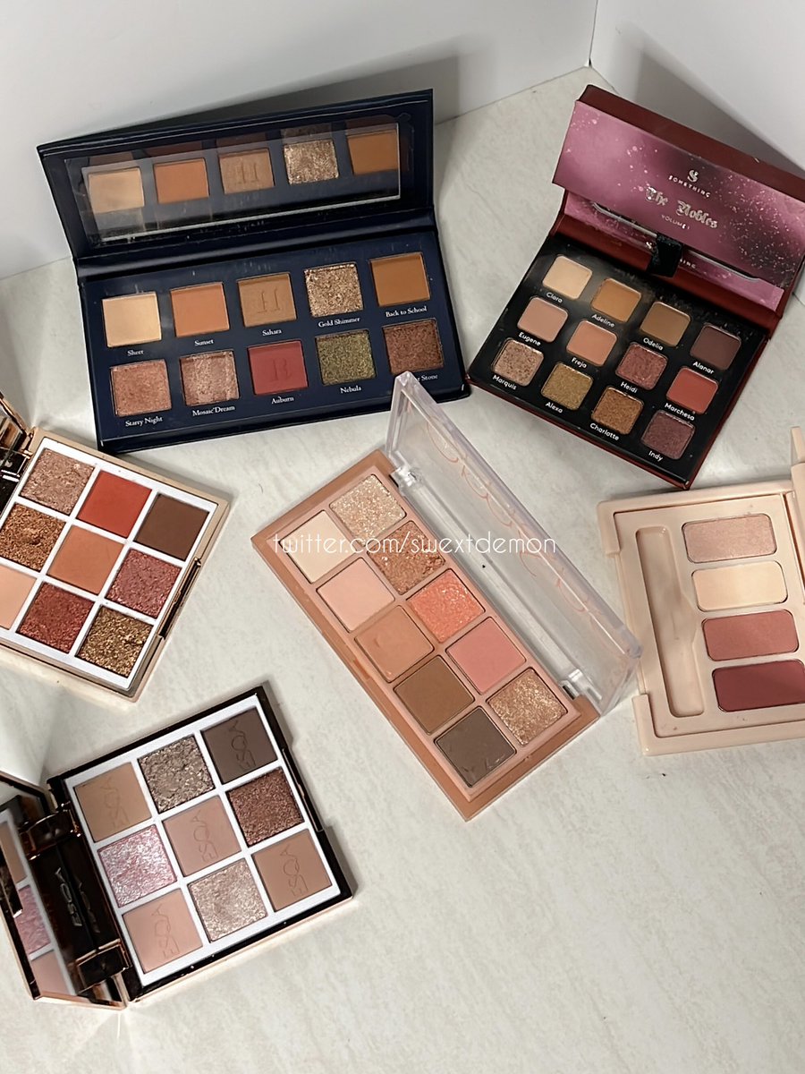 syee 🧃 on Twitter "REKOMENDASI EYESHADOW PALETTE BEGINNER FRIENDLY 🎀🪞