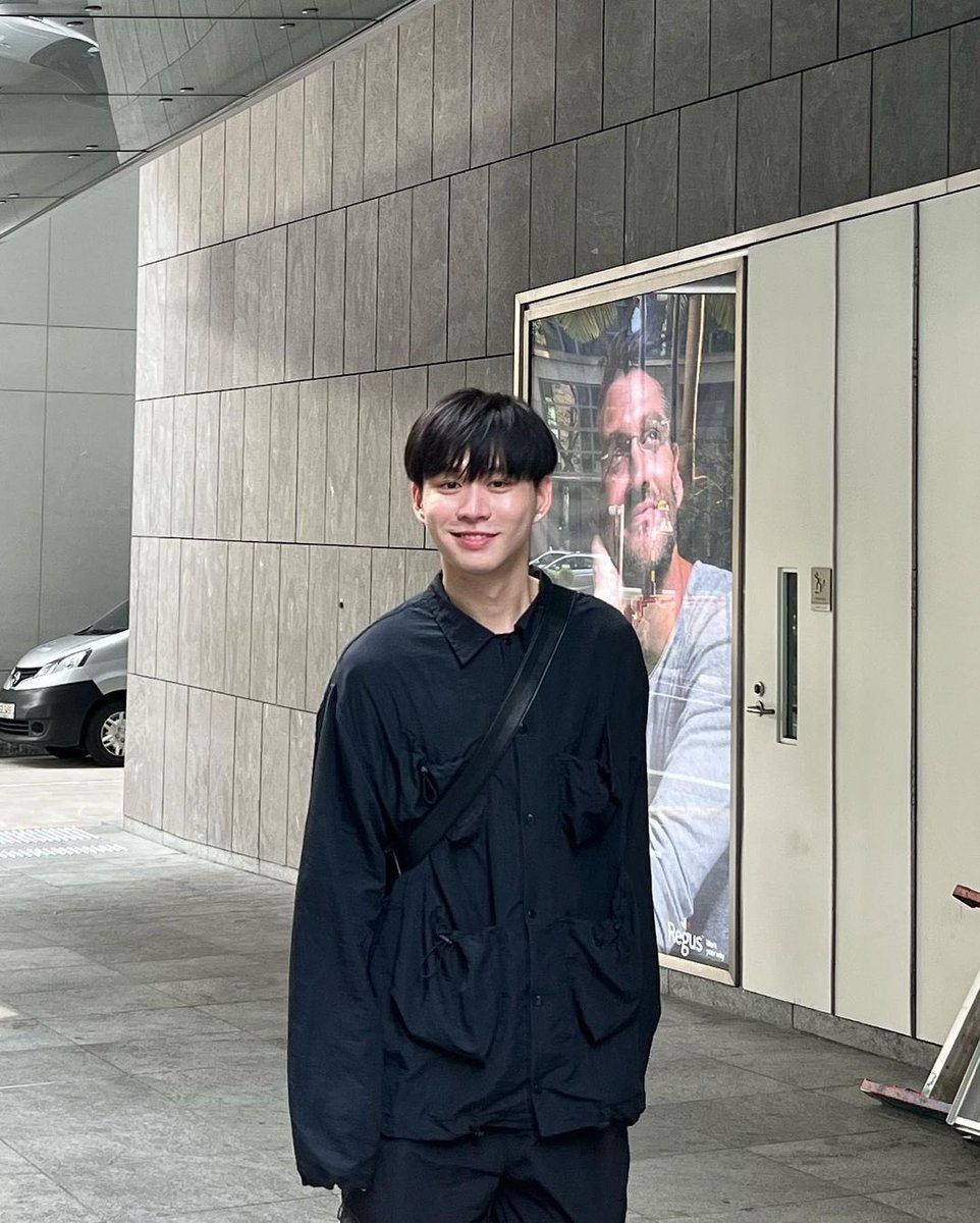 L____mia's tweet photo. #bbverpj

觉得怎么爱你都不够，
却又觉得抱住你就够了 https://t.co/8w3tH06nDi