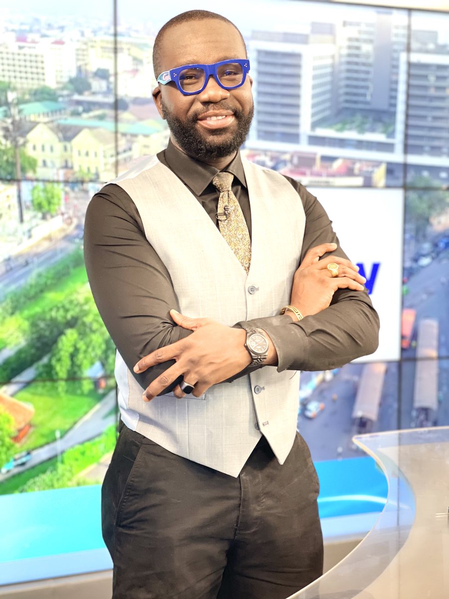 BenjaminAkakpo3's tweet photo. We ❤️ and cherish you!
We are because you are!😎
Let us have an #UbuntuDay as you join us to #BuildGhanaTogether on the #AMShow.
Let’s do this, Ghanafu) - #ForGodAndCountry!🇬🇭🙌🏾
#JoyNews https://t.co/Pger0SiMIv