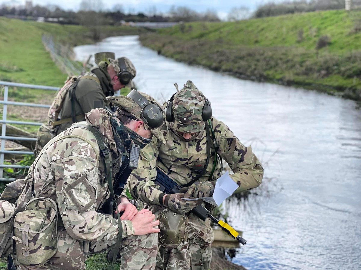 Find your way with the @armycadetsuk   Cadets develop valuable skills such as navigation alongside other topics. Join us as a cadet (12-18yrs old) or an adult volunteer. #acf #armycadets #armycadetforceuk #belonging #navigation #fieldcraft #camaraderie #inspiretoachieve