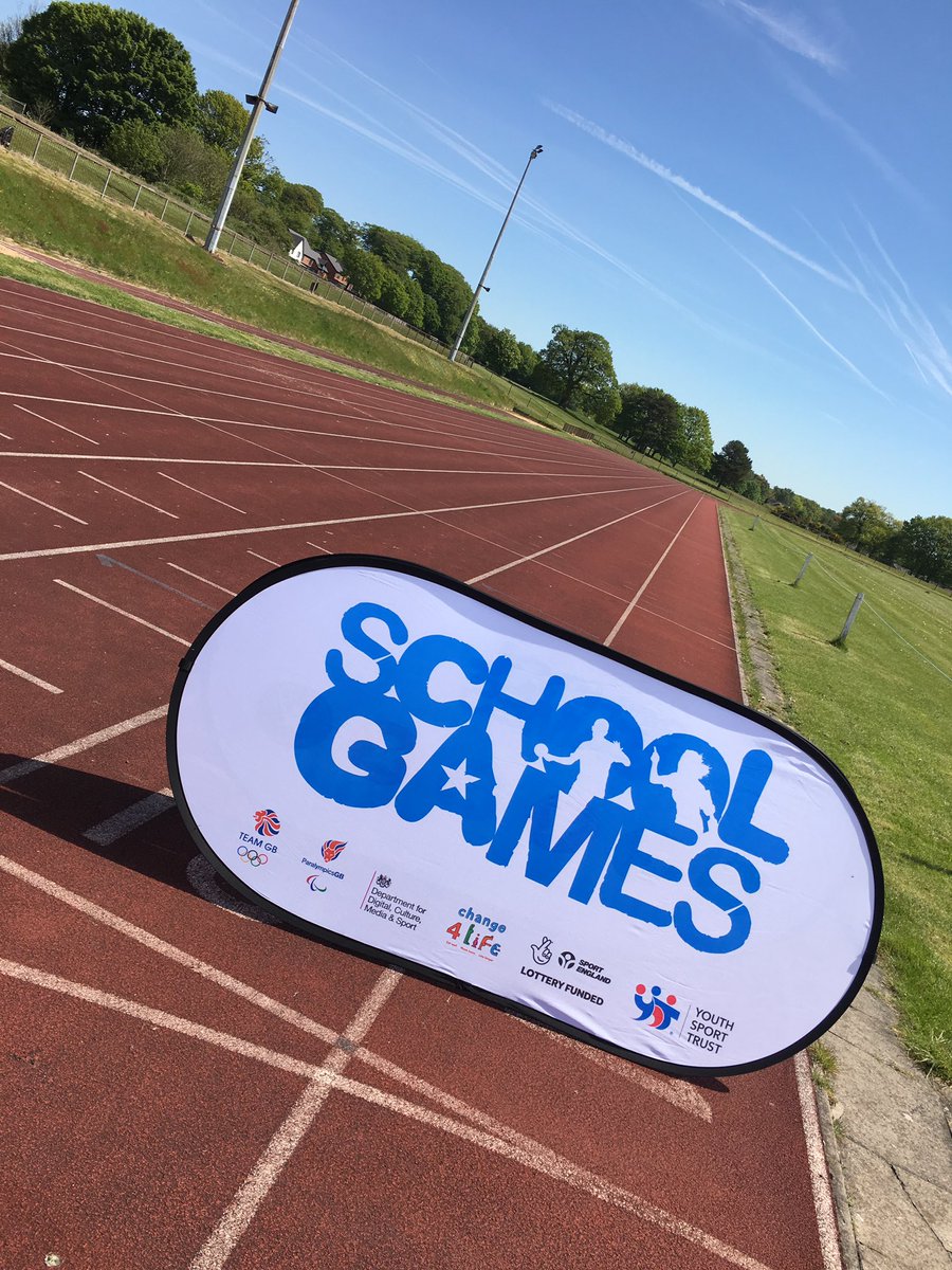 Well done to all the students who competed in the Mansfield Schools Athletics competition yesterday 👏🏻👏🏻 great team spirit and effort 🌟 results will published later today 
<a href="/TheManorAcademy/">The Manor Academy</a> <a href="/BruntsPe/">Brunts Academy PE</a> <a href="/qea_mansfield/">Queen Elizabeth's</a> <a href="/TSCAcademy_PE/">TSCAcademy_PE</a> <a href="/PeGaribaldi/">Garibaldi PE</a> <a href="/All_Saints_PE/">All Saints PE</a>