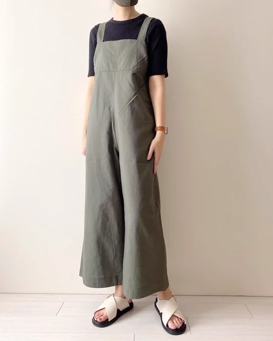 【ユニクロ】1枚でも重ね着でもカワイイ!ゆったりシルエットの「楽ちんサロペット」夏までヘビロテ確定だわ!   ユニクロの「サロペット」が優秀すぎる!ゆったりシルエットで、とにかく着心地がいいんです。夏のリラックスコーデにぴったりですよ〜!