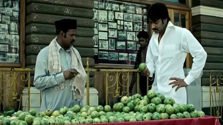 dhaikilokatweet's tweet image. Gambhir- sab khiladi practice session mein hain lekin naveen nhi dikh raha 

meanwhile Naveen Ul Haq -
#MangoMan