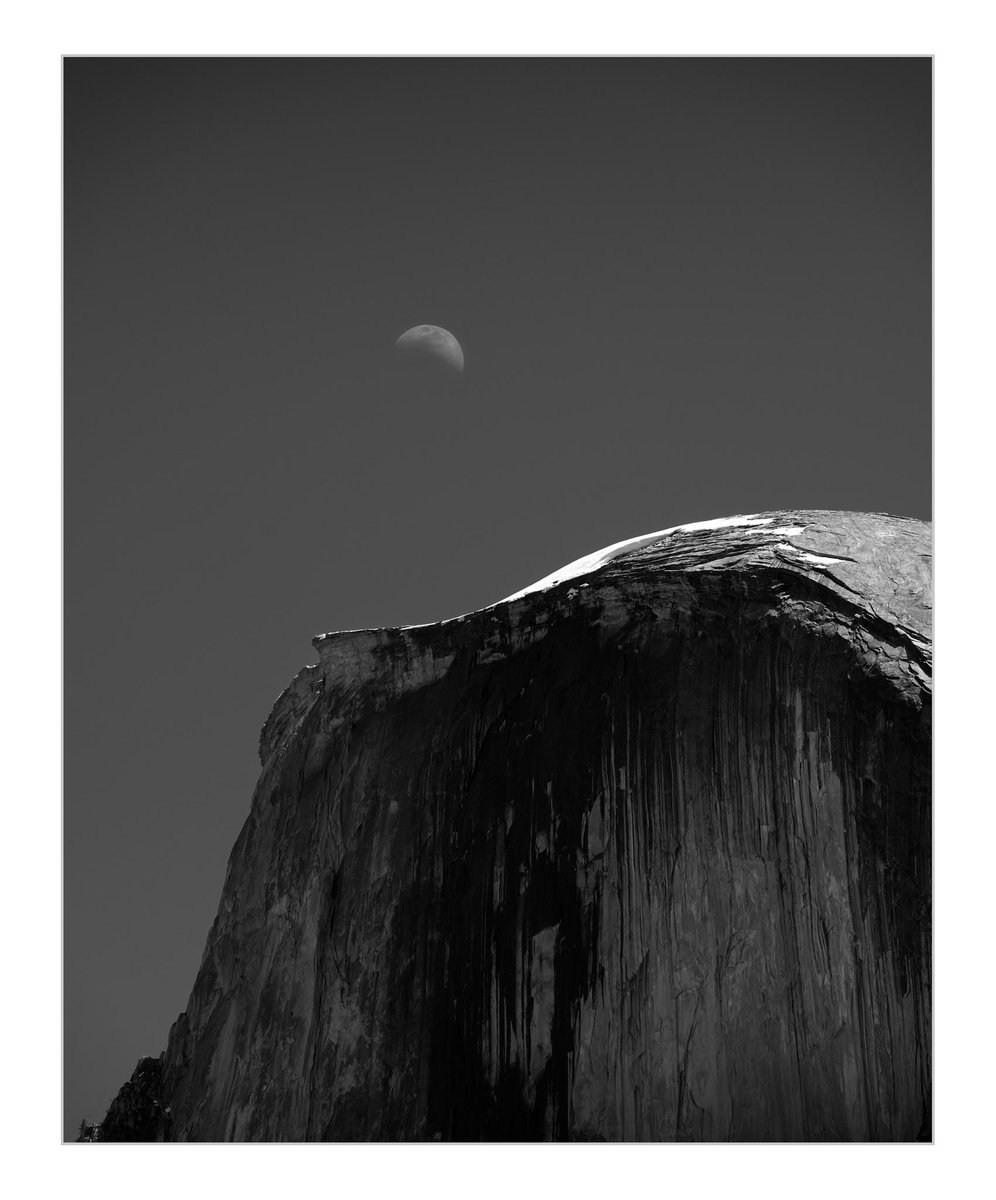 pappusrkr's tweet photo. Half Dome and the Quarter Moon. 

#halfdome #blackandwhitephotography #yosemite https://t.co/WM0pitU83k