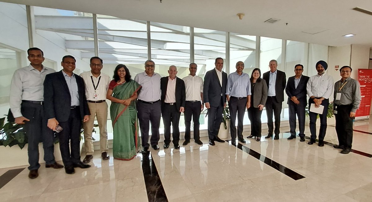 ChuckRobbins's tweet photo. Fantastic spending time with our great partners @airtelindia discussing their successful #5G rollout &amp; how @Cisco can work together to build a digital and inclusive India. @cisco_in https://t.co/8JeUOetxNe
