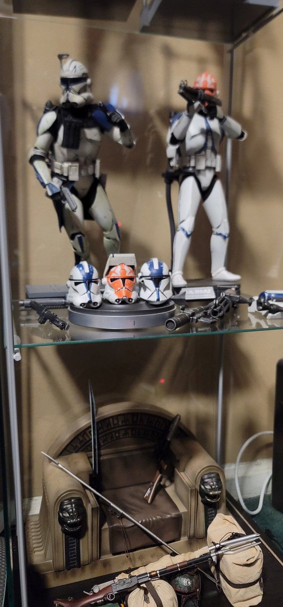 ARandom6uy's tweet photo. @realswtheory jist watched your unboxing of Cpt. Rex. I wanted to share some of my @hottoysofficial figures and collection. You'll love all them! https://t.co/5jzlLZ5mAi