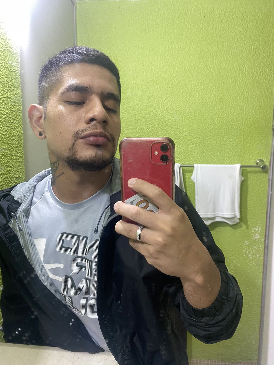 izsrael on Twitter: “A ver sus culitos 🥵”